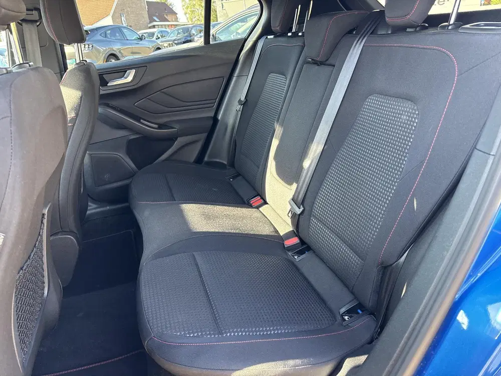 Ford Focus 1.0 EcoBoost Hybrid ST Line X 125pk Trekha uit 2023, foto 9