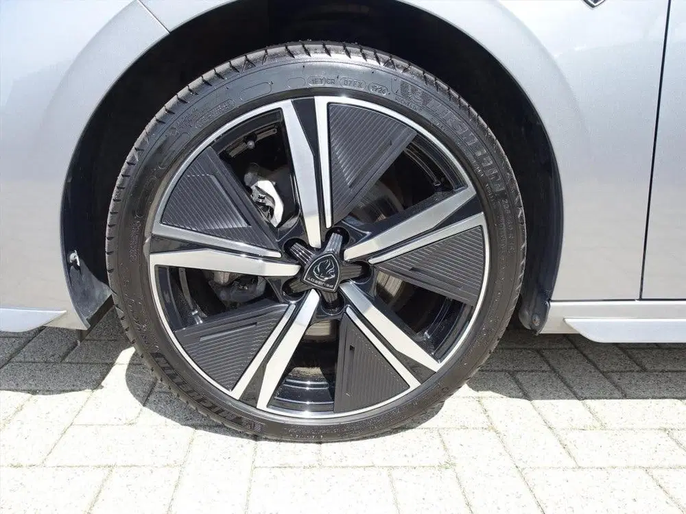 Peugeot 308 1.2 Hybrid 145pk e-DCS6 GT Supermooie Auto uit 2024, foto 9