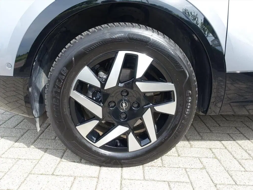 Opel Mokka 1.2 Turbo Hybrid 136pk eDCT GS Nieuwstaat uit 2025, foto 9