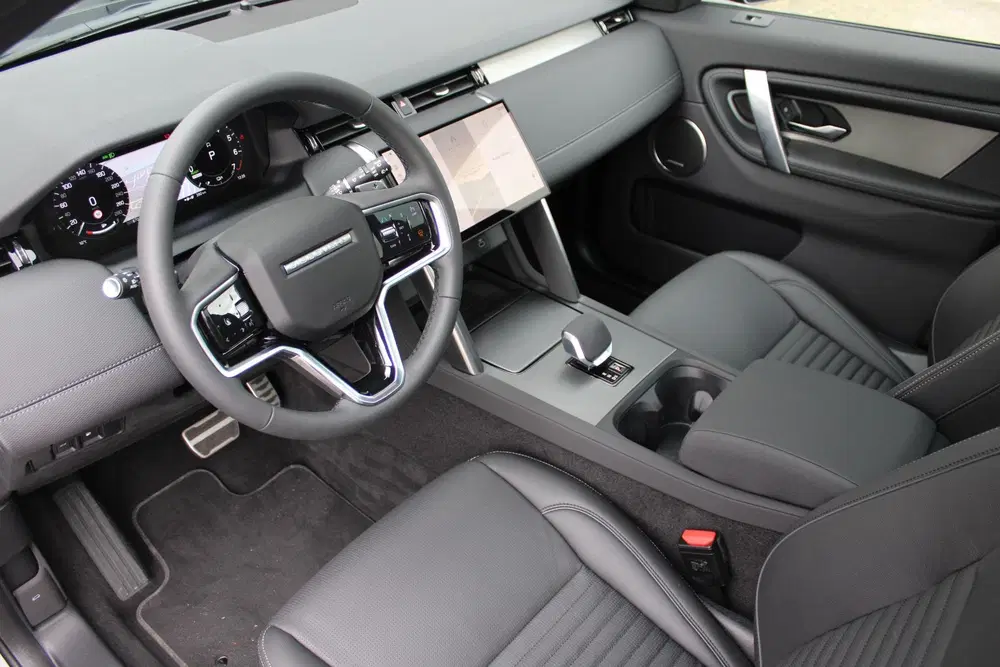 Land Rover Discovery Sport P270e Dynamic SE uit 2025, foto 3