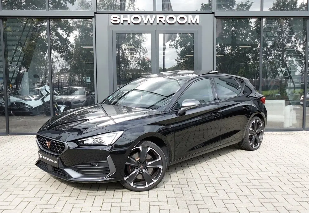 Cupra Leon 1.4 e-Hybrid VZ Adrenaline PANO MATRIX KEY uit 2021