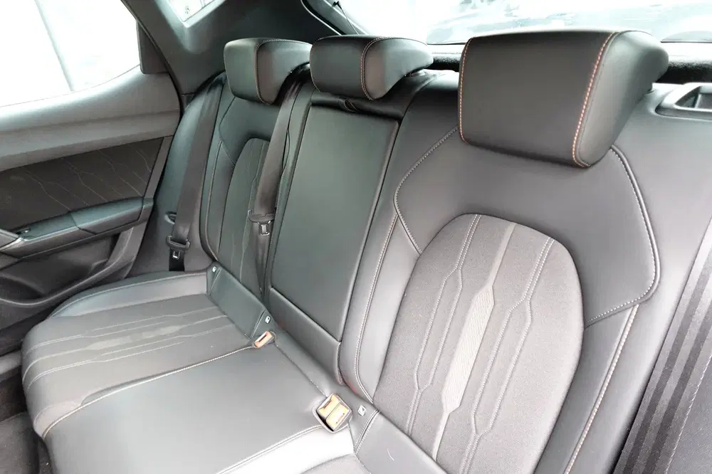Cupra Leon 1.4 e-Hybrid VZ Adrenaline PANO MATRIX KEY uit 2021, foto 7