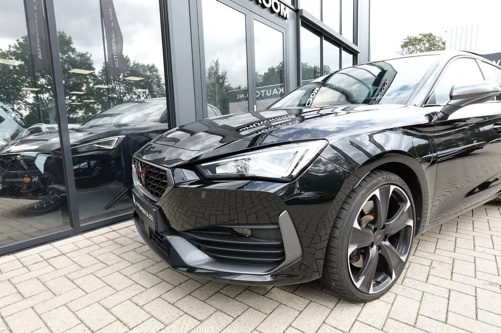 Cupra Leon 1.4 e-Hybrid VZ Adrenaline PANO MATRIX KEY uit 2021, foto 8