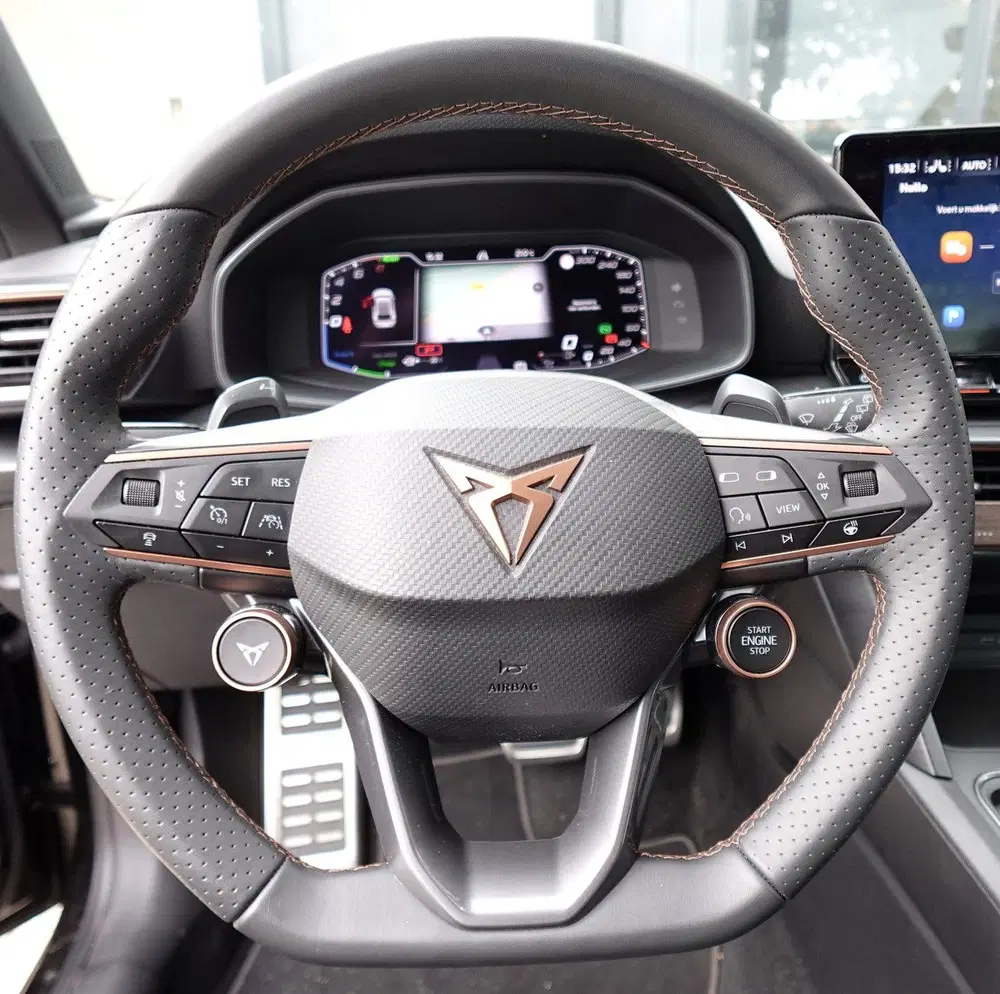 Cupra Leon 1.4 e-Hybrid VZ Adrenaline PANO MATRIX KEY uit 2021, foto 9