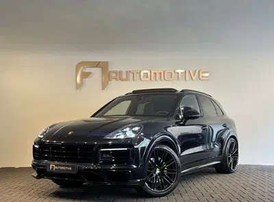 Porsche Cayenne 3.0 E-Hybrid Pano uit 2022