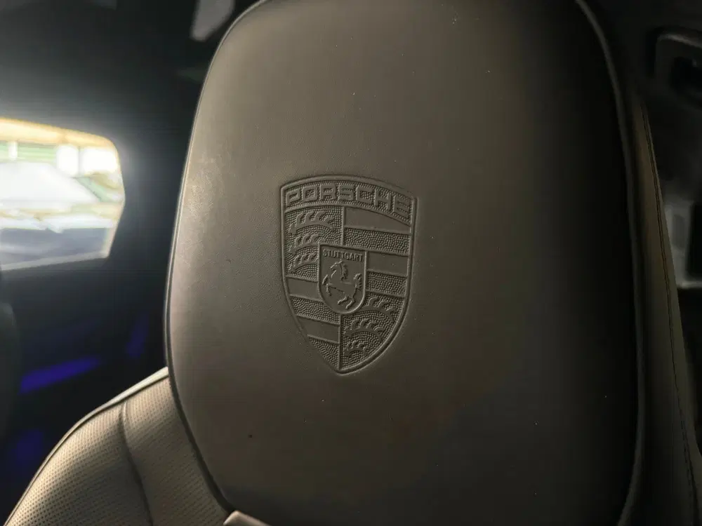 Porsche Cayenne 3.0 E-Hybrid Pano uit 2022, foto 14