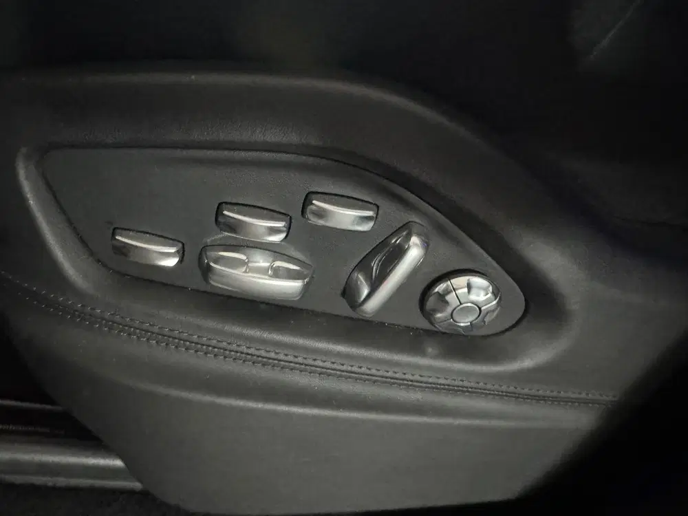 Porsche Cayenne 3.0 E-Hybrid Pano uit 2022, foto 15