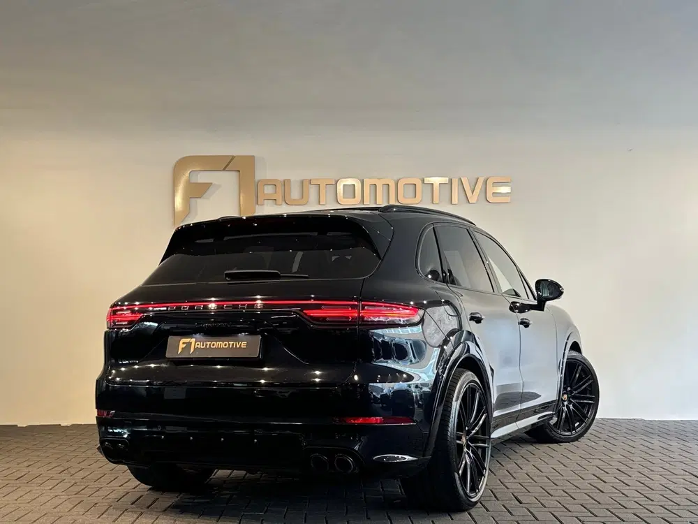 Porsche Cayenne 3.0 E-Hybrid Pano uit 2022, foto 6