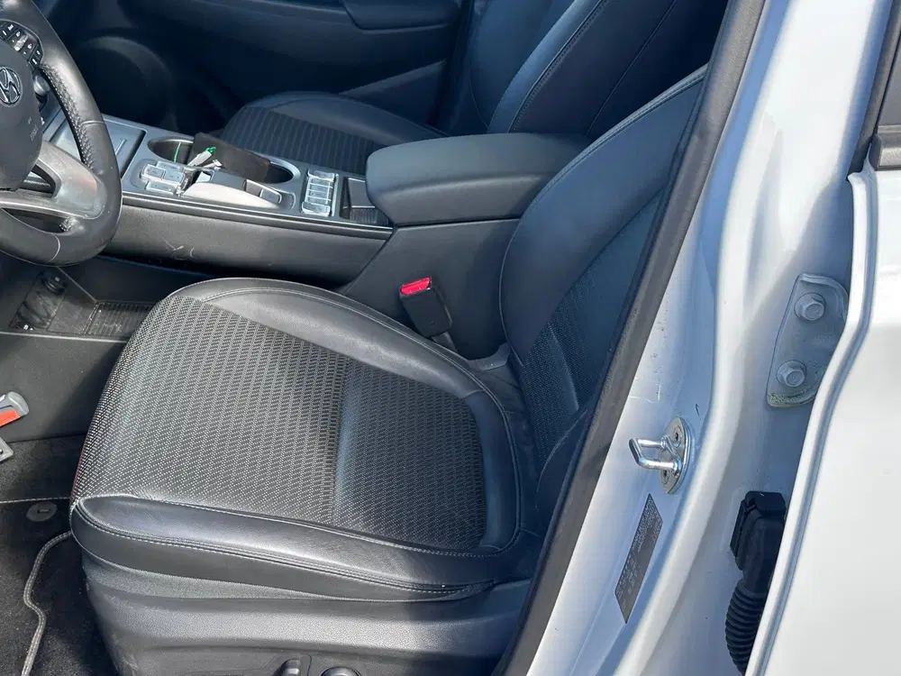 Hyundai KONA EV Premium 64 kWh SOH 100 % WARMTEPOMP HEA uit 2020, foto 12