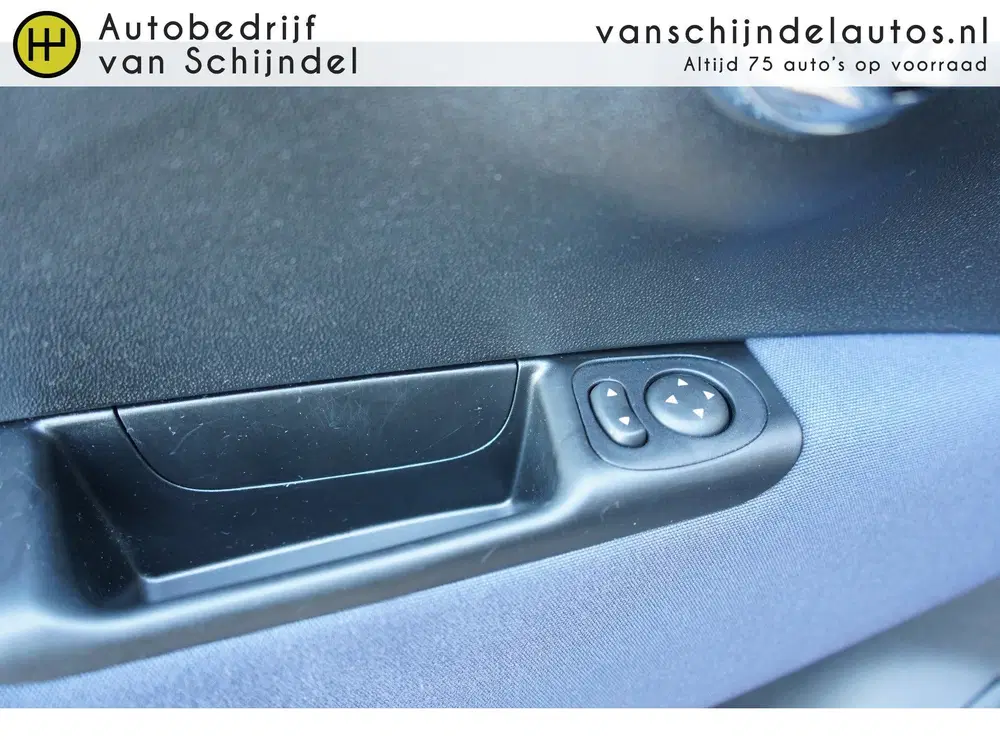 Fiat 500 1.0 HYBRID CLUB ORIGINEEL NEDERLANDS ZWART uit 2022, foto 14