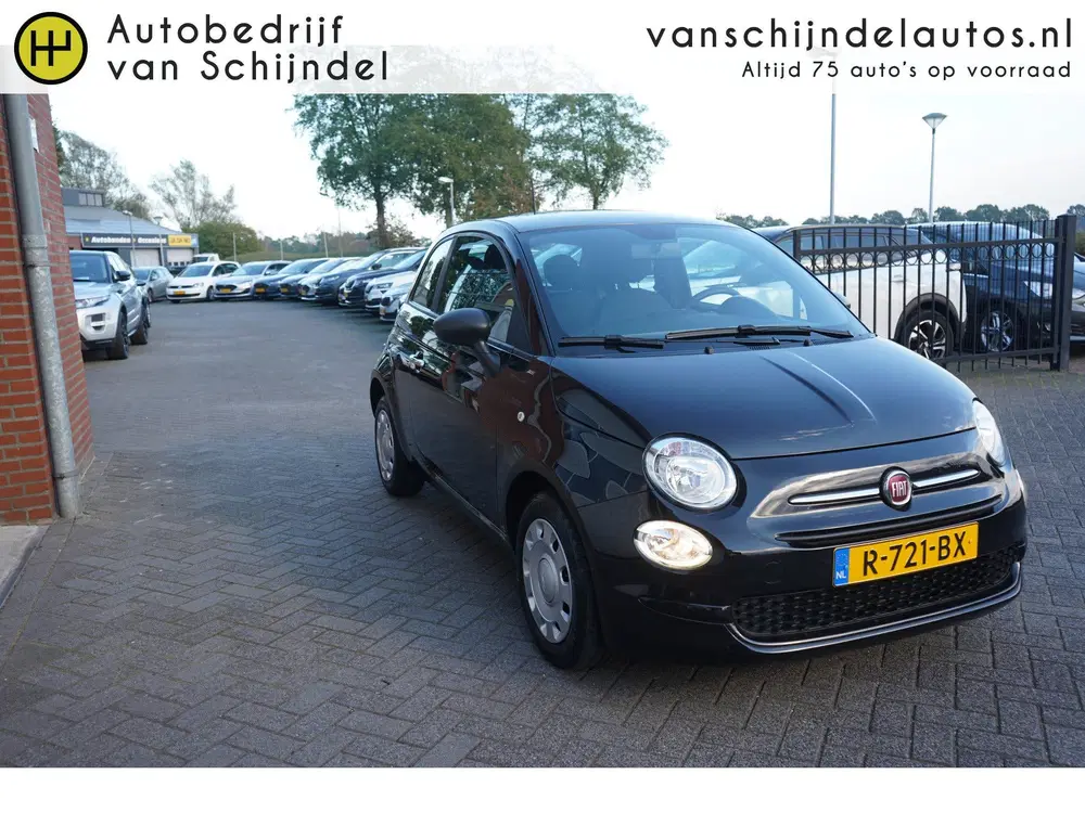 Fiat 500 1.0 HYBRID CLUB ORIGINEEL NEDERLANDS ZWART uit 2022, foto 4