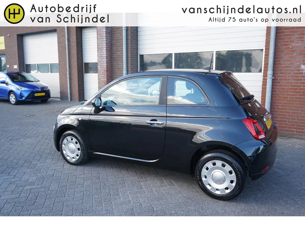 Fiat 500 1.0 HYBRID CLUB ORIGINEEL NEDERLANDS ZWART uit 2022, foto 9