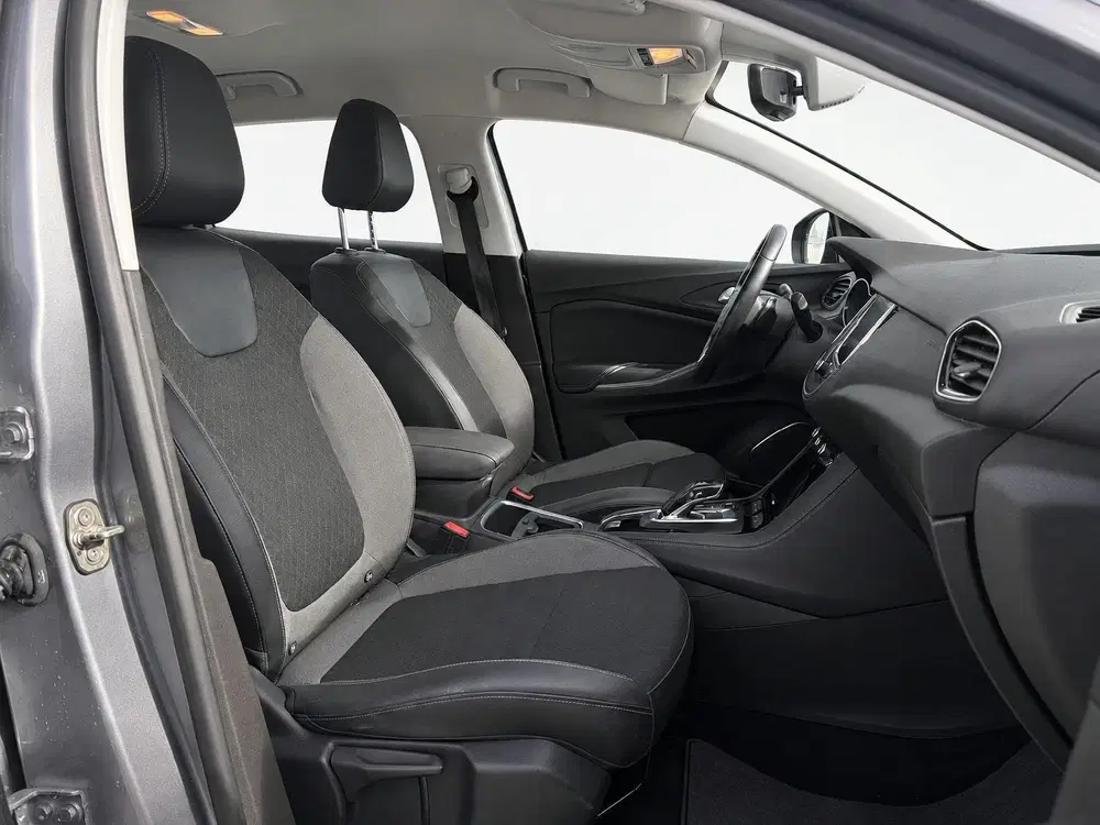 Opel Grandland 1.6 Turbo Hybrid4 Innovation SOH 95% uit 2020, foto 15