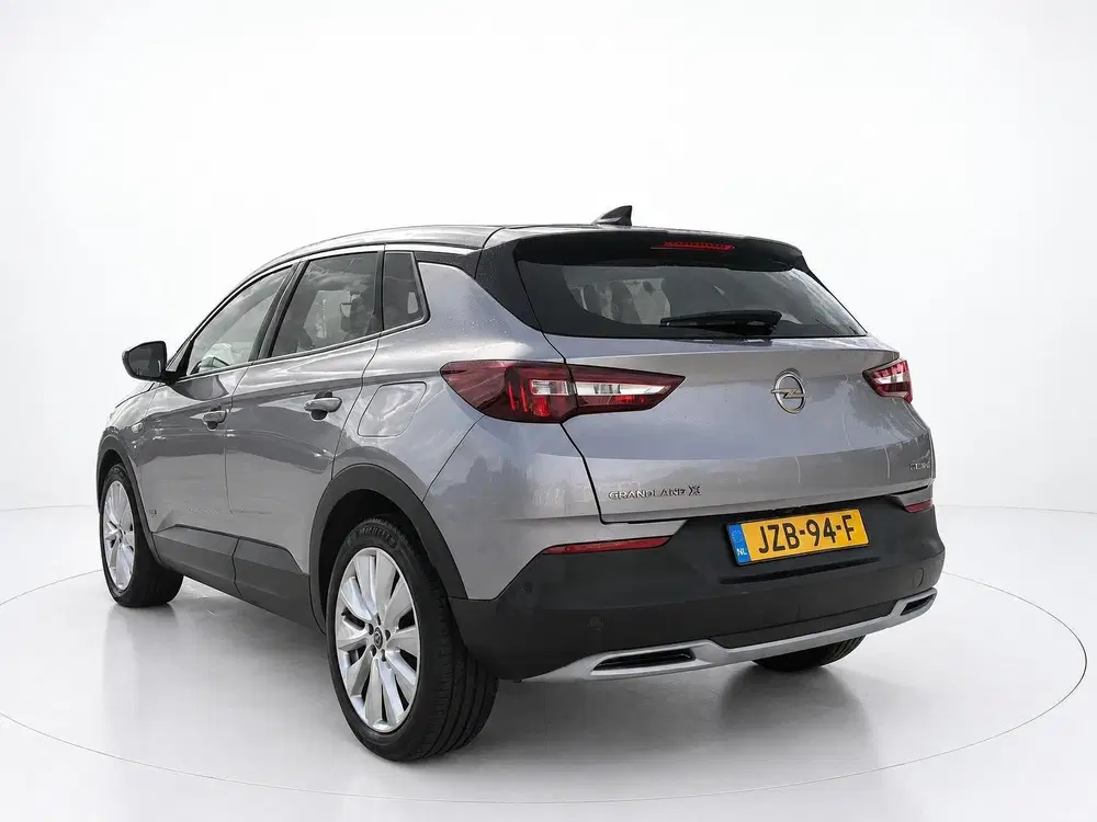 Opel Grandland 1.6 Turbo Hybrid4 Innovation SOH 95% uit 2020, foto 2