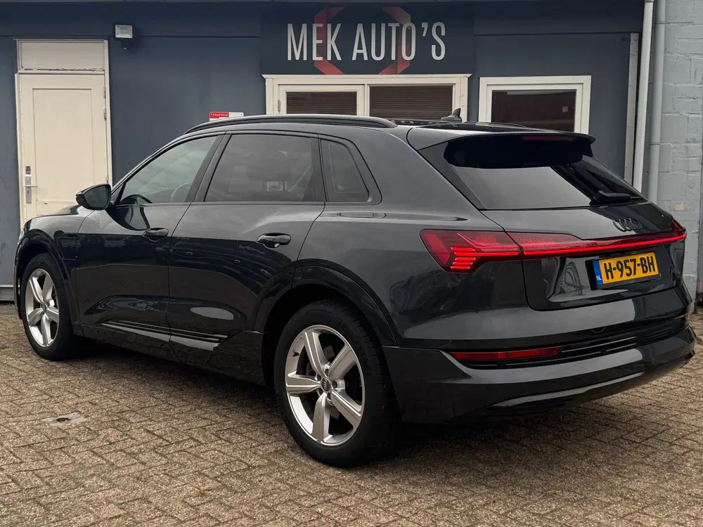 Audi e-tron E-tron 50 quattro Launch edition 71 kWh uit 2019, foto 2