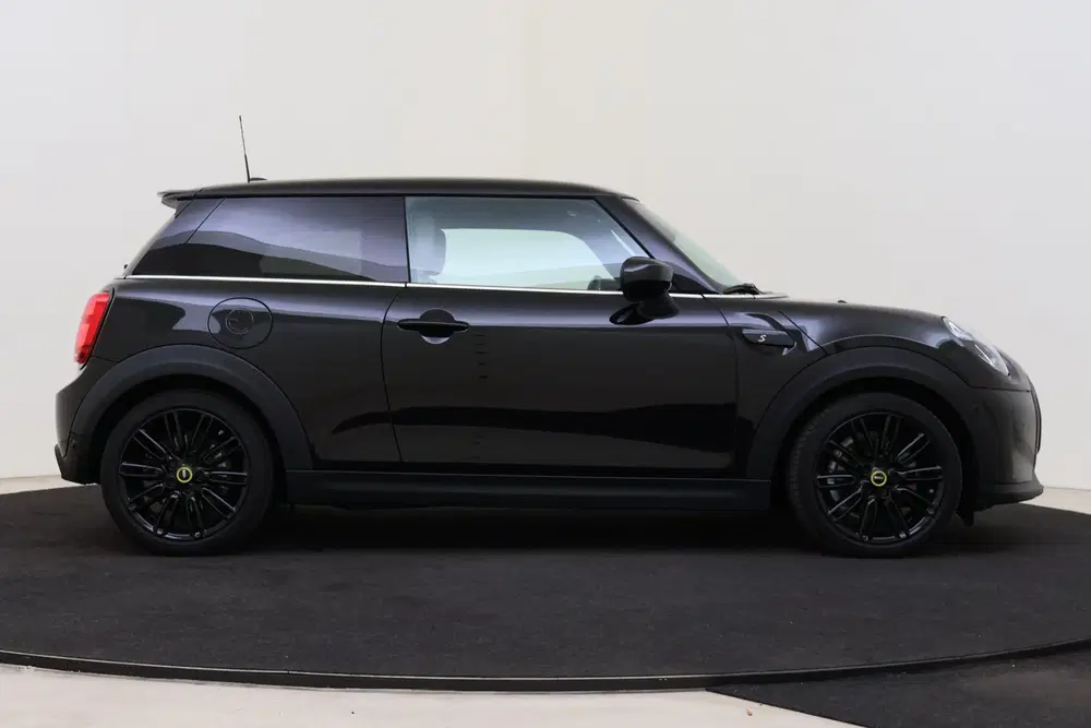 Mini Electric Classic uit 2021, foto 7