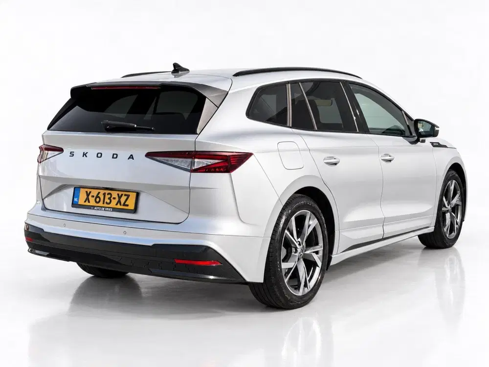 Skoda Enyaq 60 Sportline uit 2024, foto 2