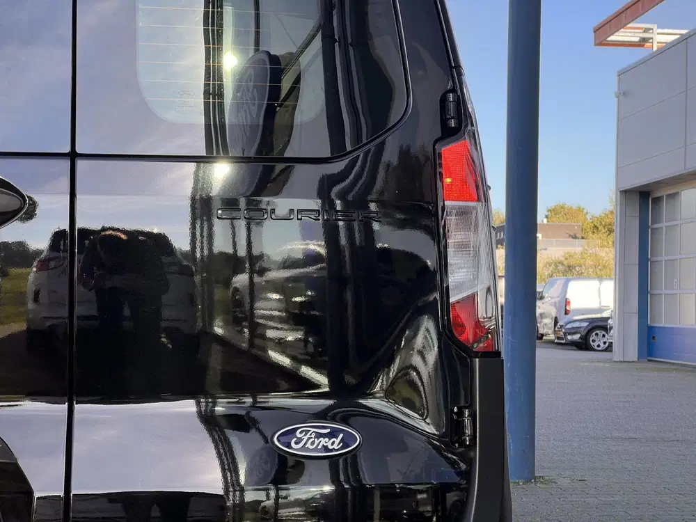 Ford Transit Courier 1.0 EcoBoost Trend uit 2024, foto 10