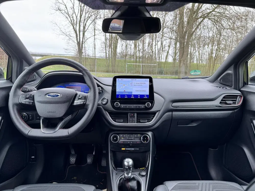 Ford Puma 1.0 EB 125PK Hybrid ST-Line X uit 2022, foto 2