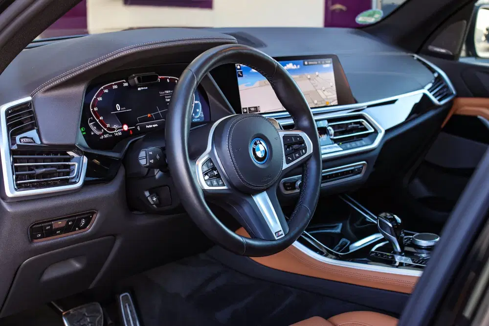 BMW X5 XDrive45e M-Sport *Pano*H uit 2022, foto 3