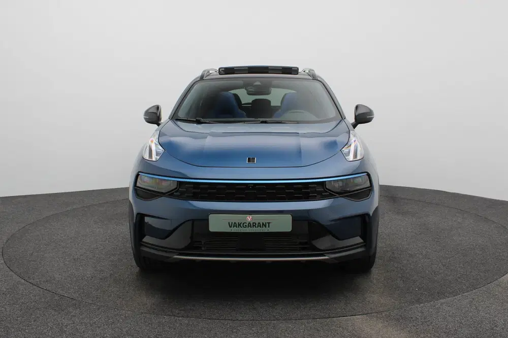 Lynk & Co 01 1.5 Zwarte hemel uit 2023, foto 2