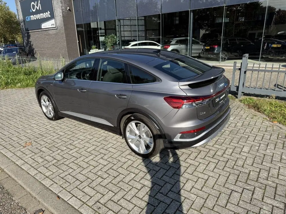 Audi Q4 e-tron 40 S edit. uit 2023, foto 13