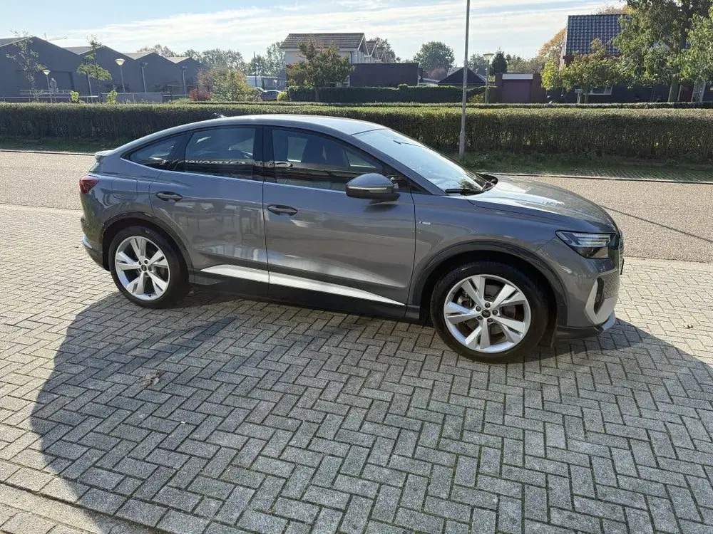Audi Q4 e-tron 40 S edit. uit 2023, foto 5