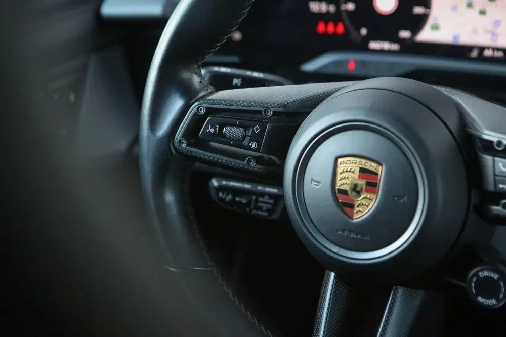 Porsche Taycan Turbo S uit 2020, foto 15
