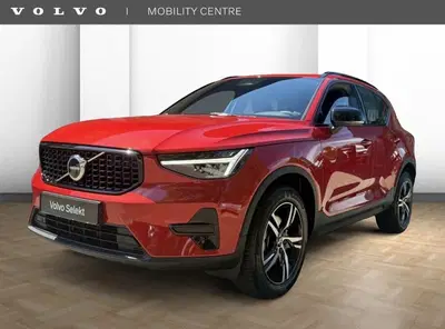 Volvo XC40 B4 Plus Dark uit 2024