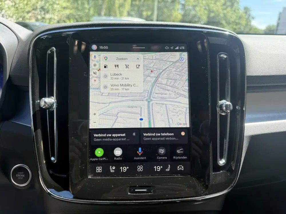 Volvo XC40 B4 Plus Dark uit 2024, foto 13
