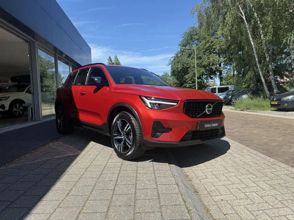 Volvo XC40 B4 Plus Dark uit 2024, foto 7