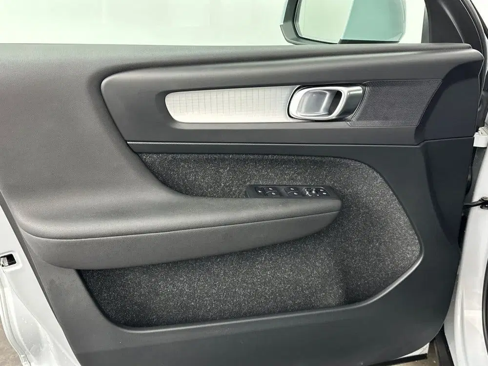 Volvo XC40 T3 163PK AUT8 Momentum Pro uit 2019, foto 14