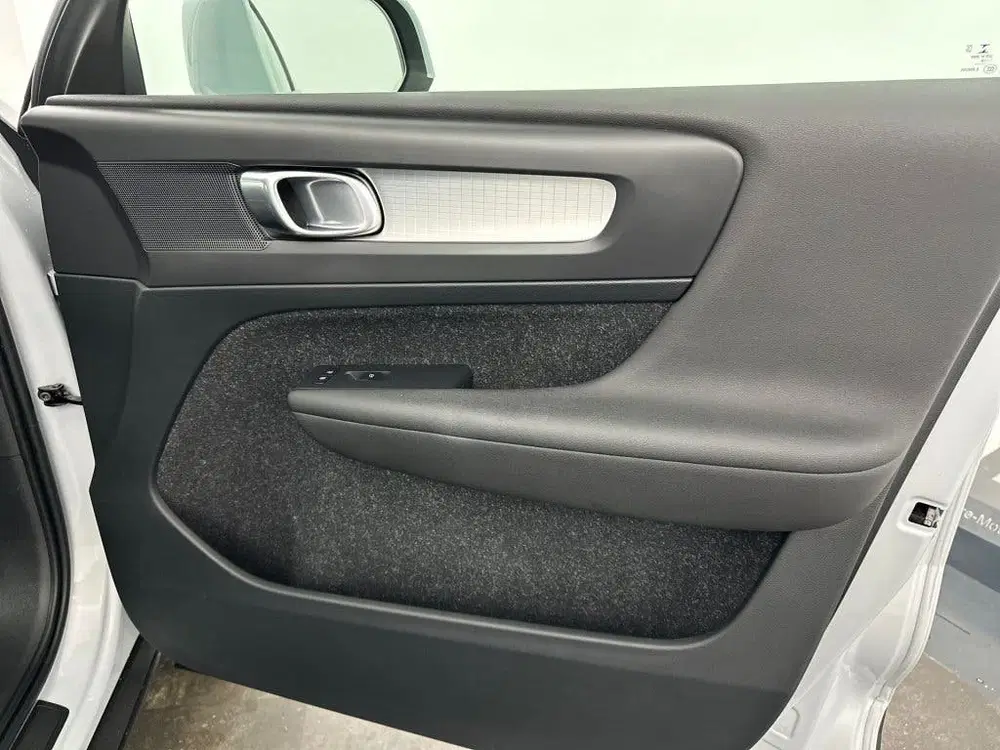 Volvo XC40 T3 163PK AUT8 Momentum Pro uit 2019, foto 15