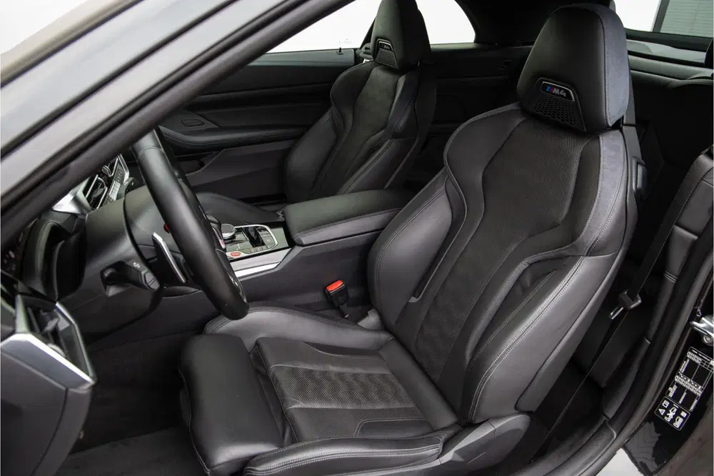 BMW 4-serie 4 Serie Cabrio M4 xDrive Competition 510pk uit 2022, foto 3