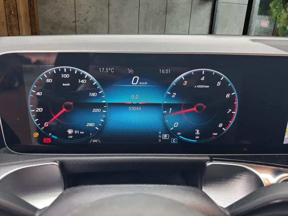 Mercedes-Benz GLB 200 Premium uit 2022, foto 12