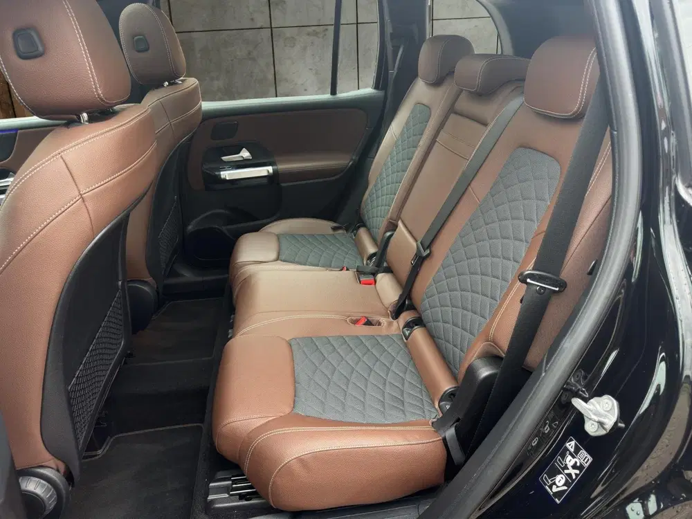 Mercedes-Benz GLB 200 Premium uit 2022, foto 14