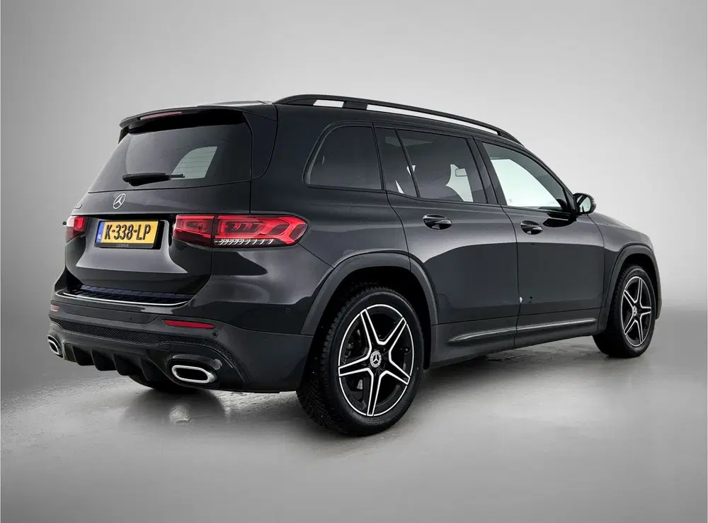 Mercedes-Benz GLB 180 Business Solution AMG uit 2021, foto 2