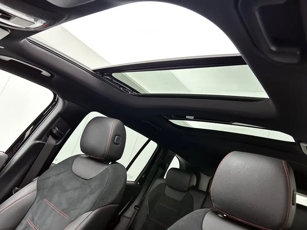 Mercedes-Benz GLB 180 Business Solution AMG uit 2021, foto 4
