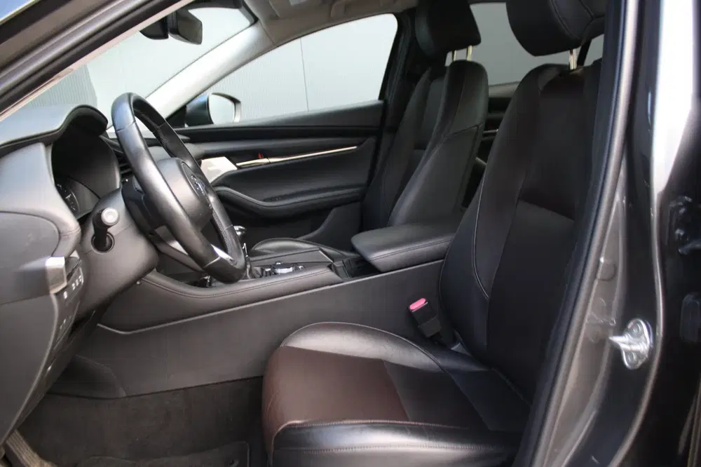 Mazda 3 2.0 e-SkyActiv-X M Hybrid 180 Luxury uit 2019, foto 4