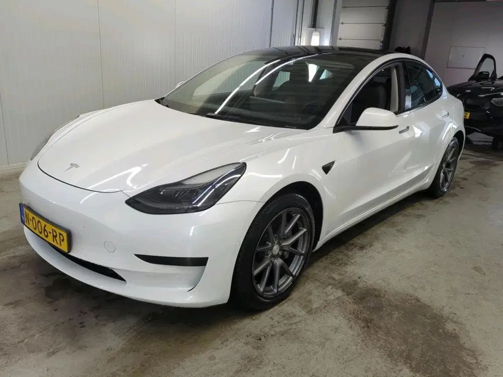Tesla Model 3 RWD Plus 60 kWh WARMTEPOMP uit 2021, foto 3