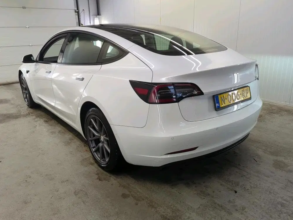 Tesla Model 3 RWD Plus 60 kWh WARMTEPOMP uit 2021, foto 4