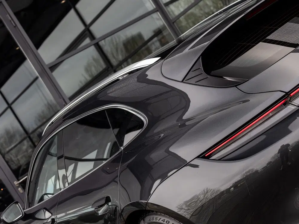 Porsche Taycan Sport Turismo 79 kWh uit 2022, foto 13