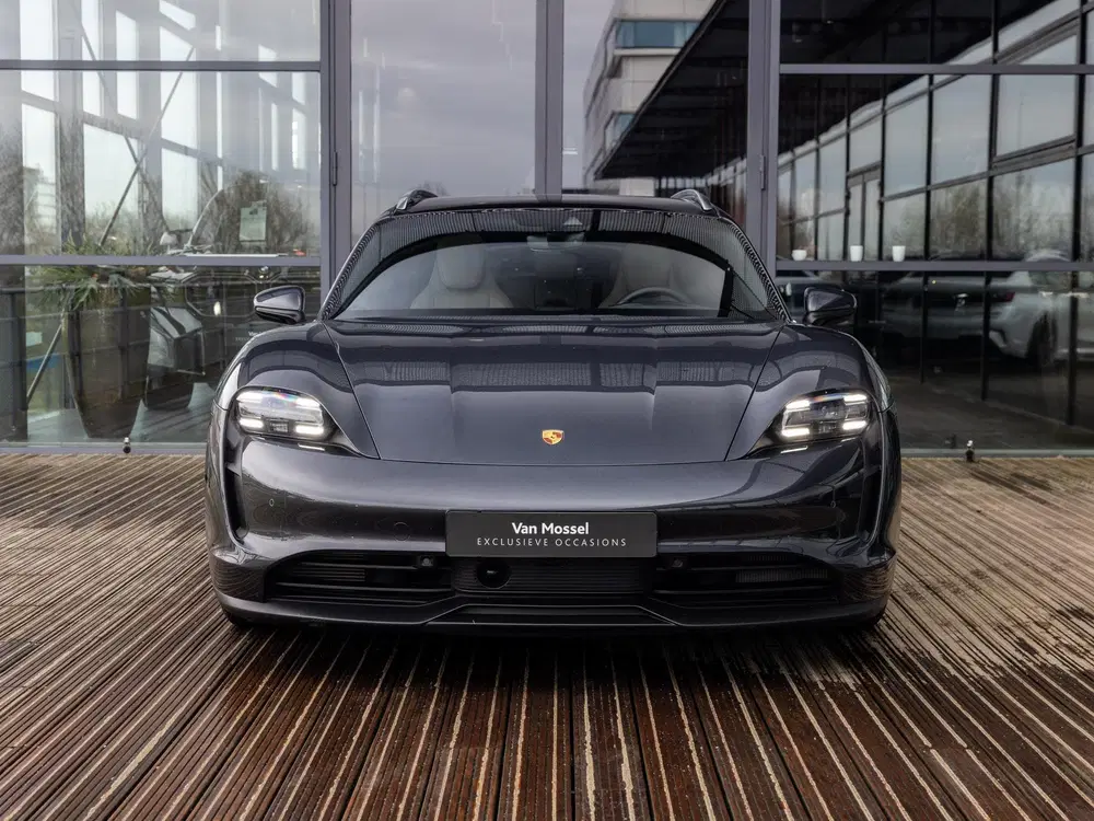 Porsche Taycan Sport Turismo 79 kWh uit 2022, foto 3