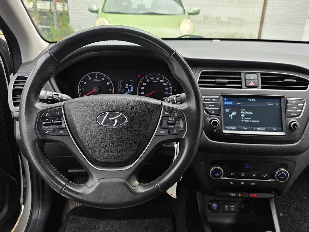 Hyundai i20 1.0 T-GDI Comfort uit 2019, foto 2