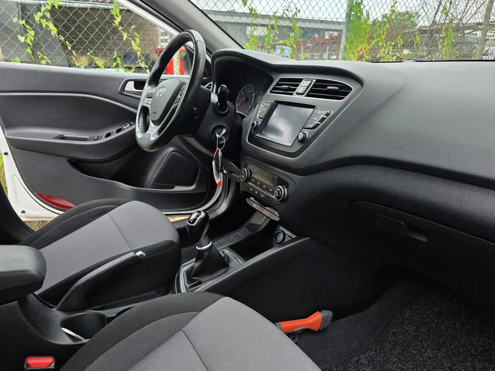 Hyundai i20 1.0 T-GDI Comfort uit 2019, foto 4