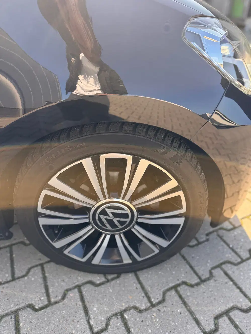 Volkswagen up! 1.0 60PK 5D BMT 2020 Zwart uit 2020, foto 13