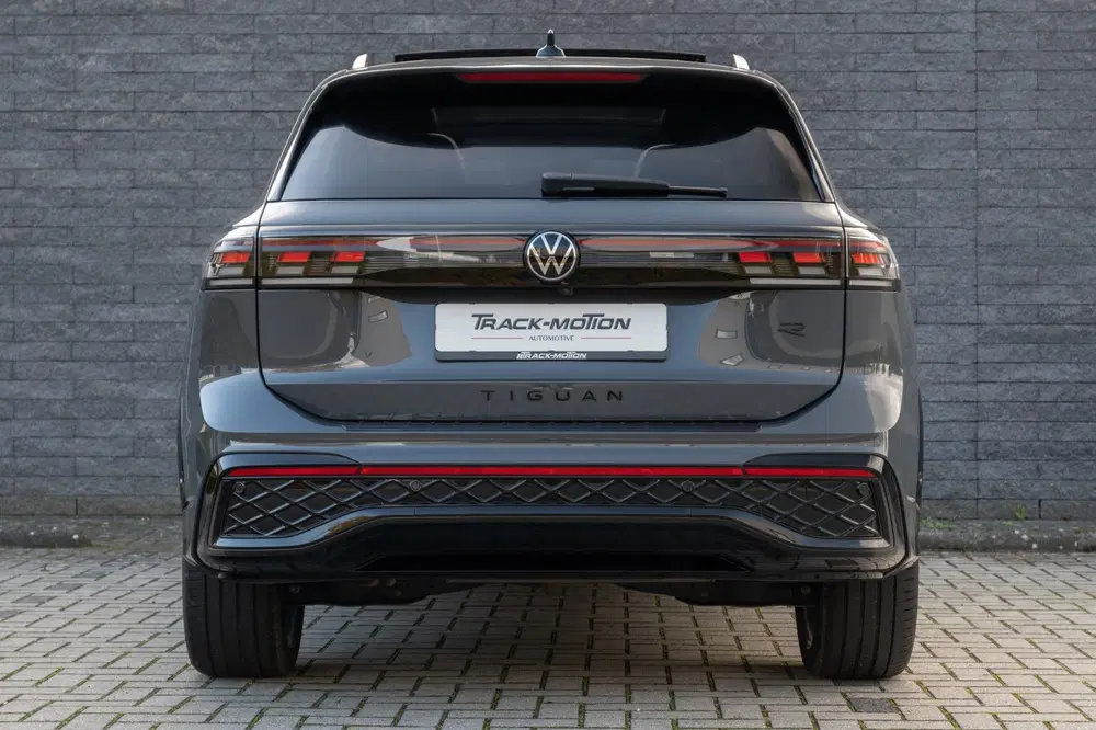 Volkswagen Tiguan 1.5 eHybrid R-Line Edition Panoramdak uit 2024, foto 11