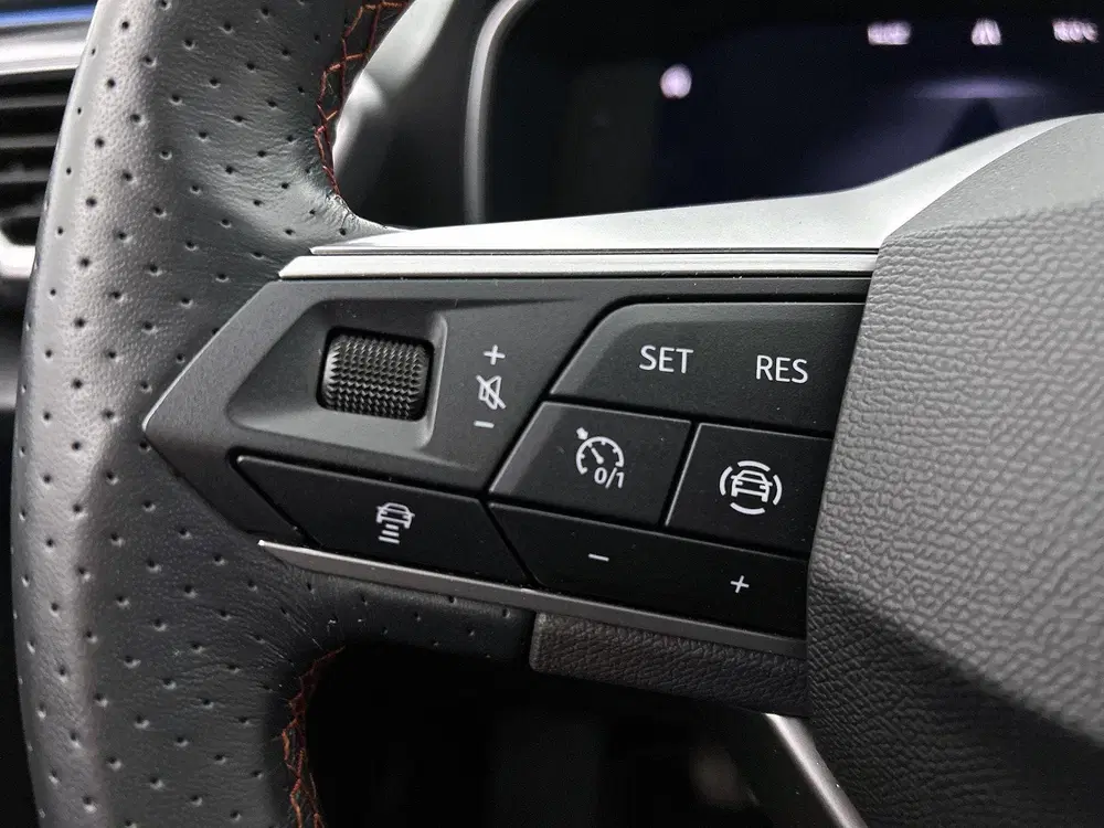 SEAT Leon 1.0 TSI FR Business Intense uit 2024, foto 6