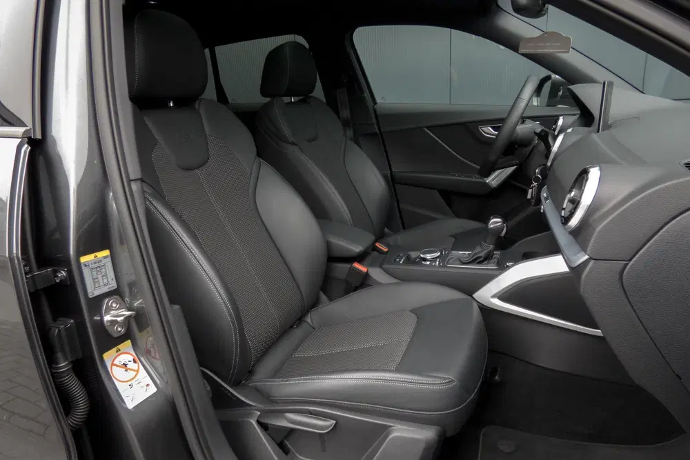 Audi Q2 35 TFSI S Edition uit 2023, foto 4