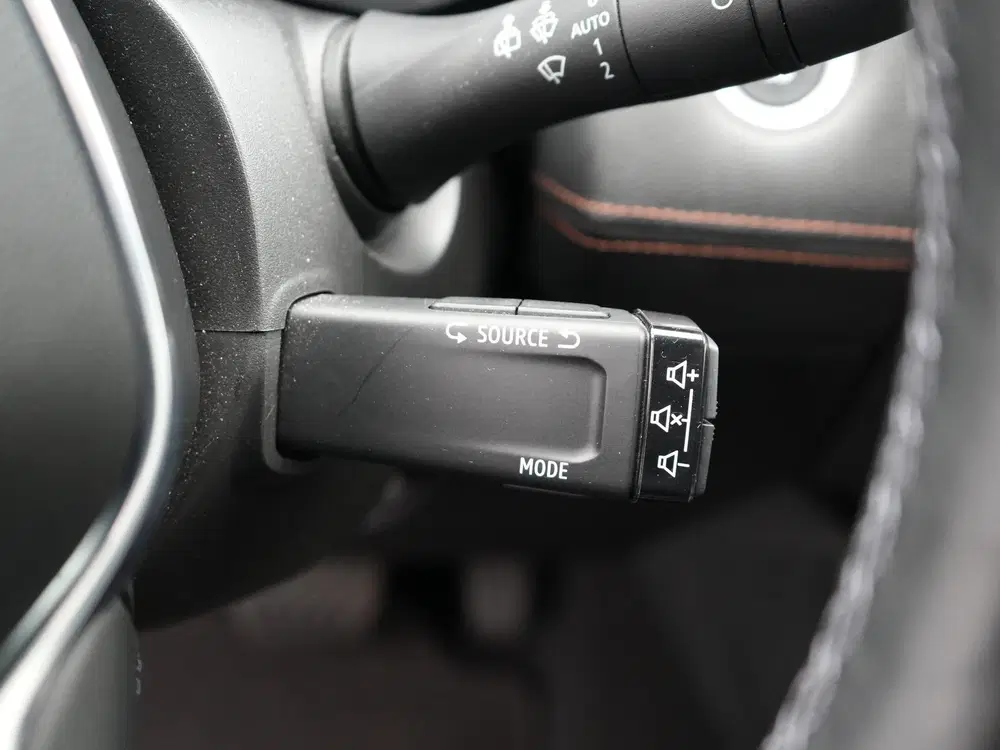 Renault Clio TCe 130 EDC Initiale Paris uit 2019, foto 10